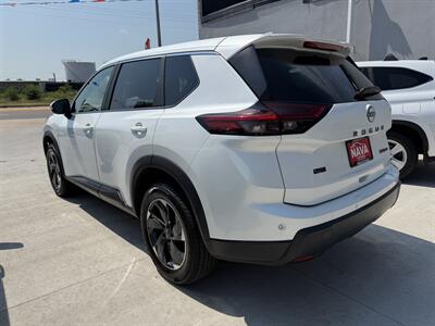 2024 Nissan Rogue SV - Photo 5 - Lexington, NE 68850
