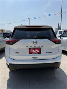 2024 Nissan Rogue SV - Photo 4 - Lexington, NE 68850