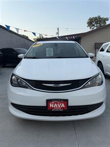 2020 Chrysler Voyager LX   - Photo 1 - Lexington, NE 68850