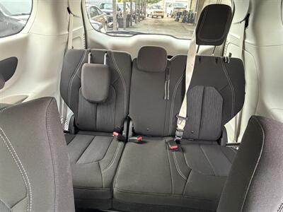 2020 Chrysler Voyager LX   - Photo 8 - Lexington, NE 68850