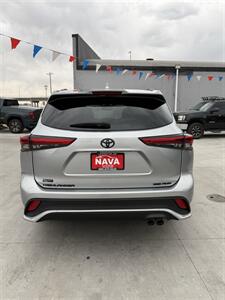 2021 Toyota Highlander XSE   - Photo 3 - Lexington, NE 68850