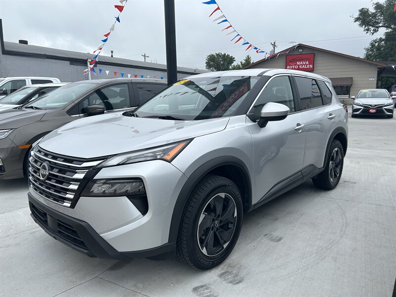 2024 Nissan Rogue SV - Photo 1 - Lexington, NE 68850
