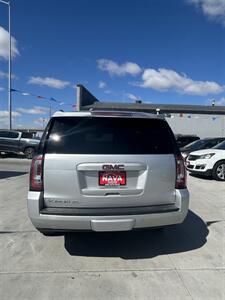 2018 GMC Yukon XL SLT - Photo 4 - Lexington, NE 68850