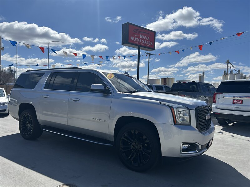 2018 GMC Yukon XL SLT   - Photo 1 - Lexington, NE 68850
