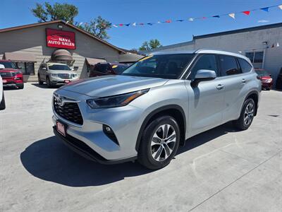 2021 Toyota Highlander XLE - Photo 2 - Lexington, NE 68850