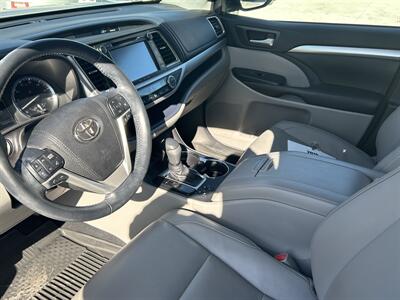 2018 Toyota Highlander XLE   - Photo 4 - Lexington, NE 68850