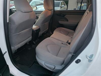 2023 Toyota Highlander LE   - Photo 6 - Lexington, NE 68850