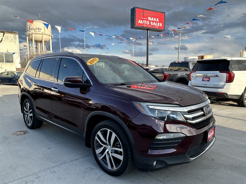 2017 Honda Pilot Elite   - Photo 1 - Lexington, NE 68850