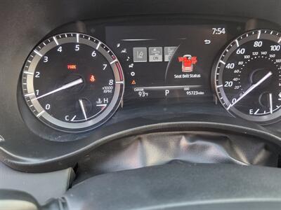 2020 Toyota Highlander XLE   - Photo 6 - Lexington, NE 68850