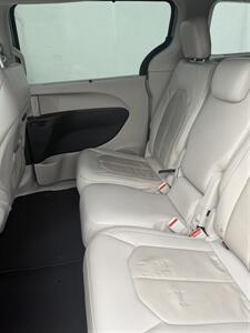 2021 Chrysler Pacifica Touring L - Photo 10 - Lexington, NE 68850