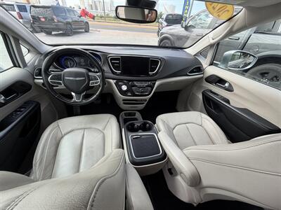 2021 Chrysler Pacifica Touring L - Photo 9 - Lexington, NE 68850