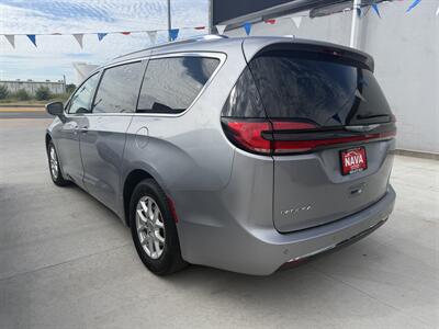 2021 Chrysler Pacifica Touring L - Photo 3 - Lexington, NE 68850