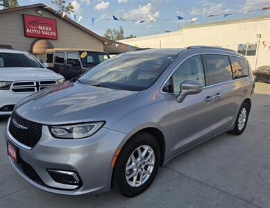 2021 Chrysler Pacifica Touring L - Photo 2 - Lexington, NE 68850