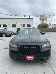 2023 Chrysler 300 S V6   - Photo 3 - Lexington, NE 68850