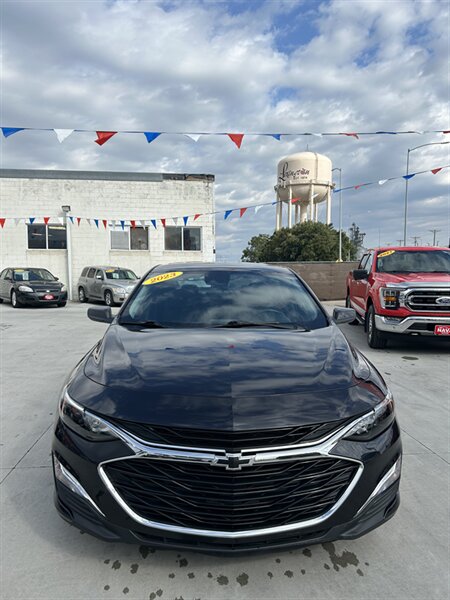 2023 Chevrolet Malibu RS - Photo 1 - Lexington, NE 68850