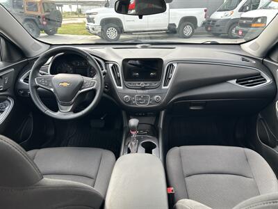 2023 Chevrolet Malibu RS   - Photo 6 - Lexington, NE 68850