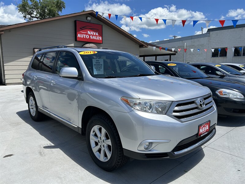 2013 Toyota Highlander SE  