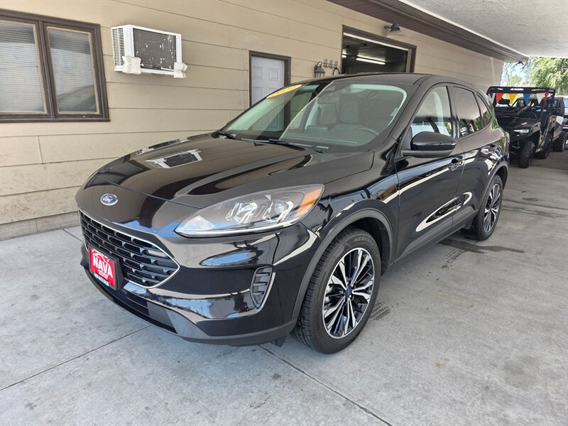 2022 Ford Escape SE   - Photo 1 - Lexington, NE 68850