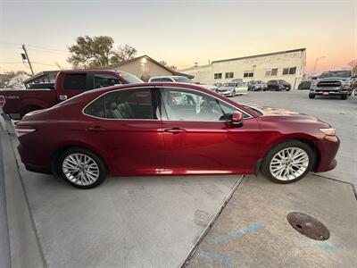 2019 Toyota Camry XLE   - Photo 3 - Lexington, NE 68850