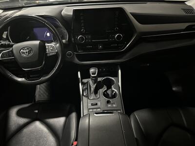 2020 Toyota Highlander XLE - Photo 4 - Lexington, NE 68850