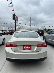 2016 Chevrolet Malibu LT   - Photo 3 - Lexington, NE 68850