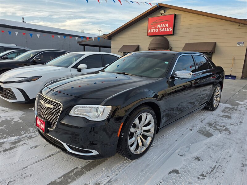 2019 Chrysler 300 Series Touring   - Photo 1 - Lexington, NE 68850