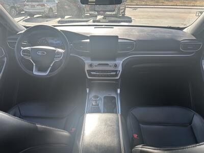 2024 Ford Explorer XLT   - Photo 5 - Lexington, NE 68850