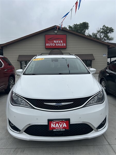 2018 Chrysler Pacifica Touring L - Photo 1 - Lexington, NE 68850