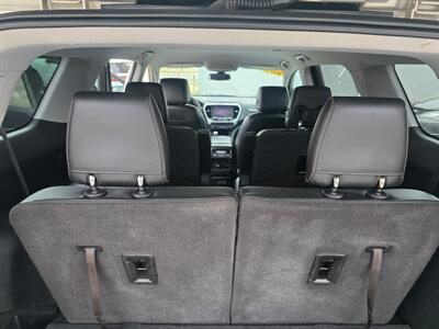 2017 GMC Acadia SLT-1   - Photo 9 - Lexington, NE 68850