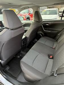2024 Toyota RAV4 Hybrid XLE   - Photo 8 - Lexington, NE 68850