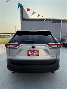 2024 Toyota RAV4 Hybrid XLE   - Photo 6 - Lexington, NE 68850