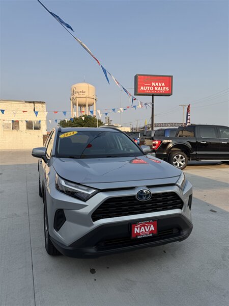 2024 Toyota RAV4 Hybrid XLE  