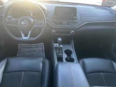 2021 Nissan Altima 2.5 SR   - Photo 5 - Lexington, NE 68850