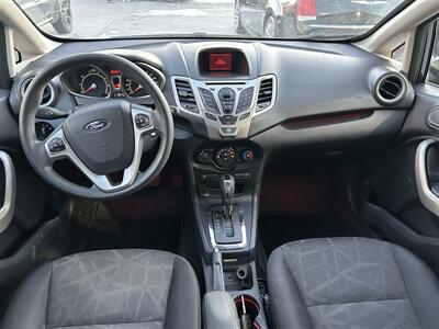 2012 Ford Fiesta SE   - Photo 7 - Lexington, NE 68850