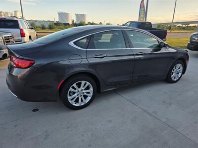 2015 Chrysler 200 Limited   - Photo 2 - Lexington, NE 68850