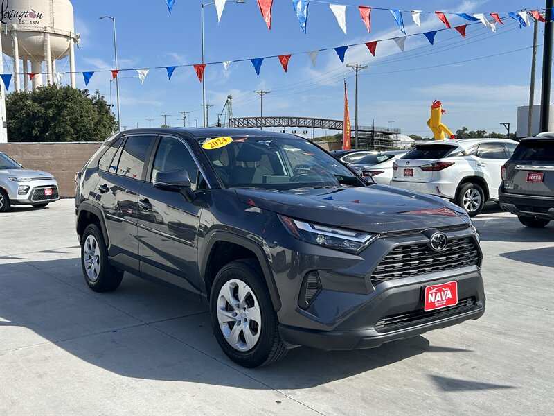 2024 Toyota RAV4 LE