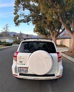 2010 Toyota RAV4   - Photo 9 - Arcadia, CA 91006