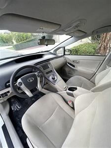 2015 Toyota Prius Two   - Photo 6 - Arcadia, CA 91006