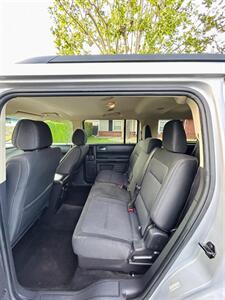 2013 Ford Flex SE   - Photo 7 - Arcadia, CA 91006