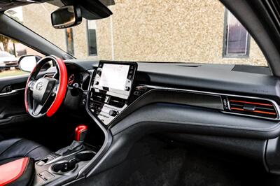 2022 Toyota Camry XSE   - Photo 10 - Dallas, TX 75220