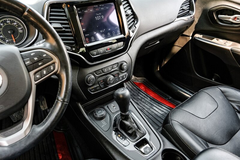 2021 Jeep Cherokee Limited Sport photo 9
