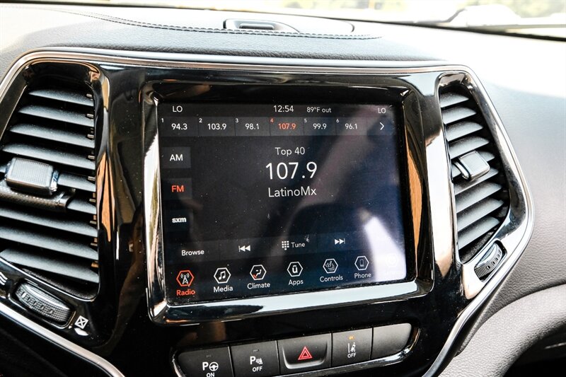 2021 Jeep Cherokee Limited Sport photo 12