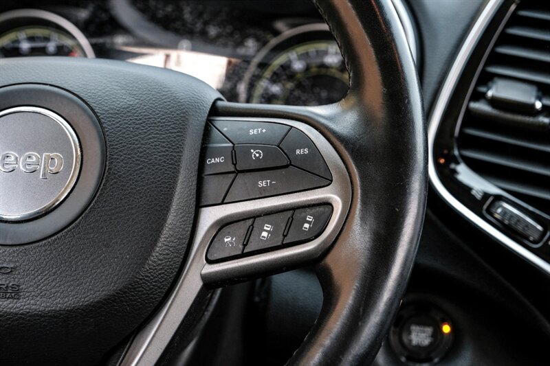 2021 Jeep Cherokee Limited Sport photo 5