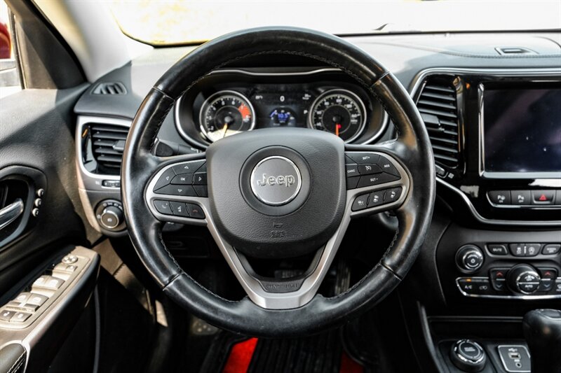 2021 Jeep Cherokee Limited Sport photo 3