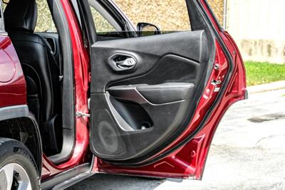 2021 Jeep Cherokee Limited   - Photo 43 - Dallas, TX 75220