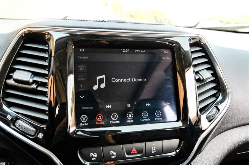2021 Jeep Cherokee Limited Sport photo 13