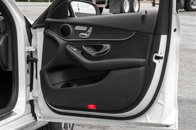 2020 Mercedes-Benz C 300 4MATIC   - Photo 38 - Dallas, TX 75220