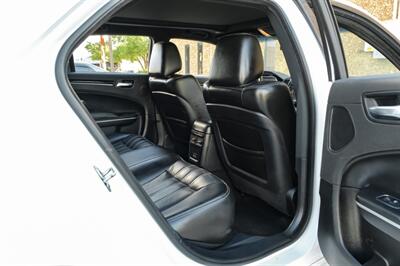 2022 Chrysler 300 Series S V6 - Photo 34 - Dallas, TX 75220