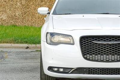 2022 Chrysler 300 Series S V6 - Photo 45 - Dallas, TX 75220