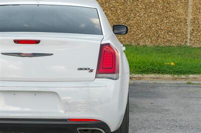 2022 Chrysler 300 Series S V6 - Photo 46 - Dallas, TX 75220